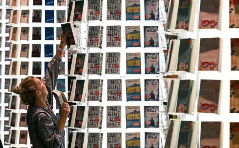 Autores españoles que triunfan en Alemania | La Vanguardia