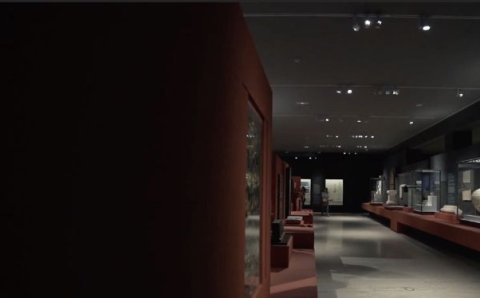 Recorremos la exposición: "En torno a las columnas de Hércules" en el MAN