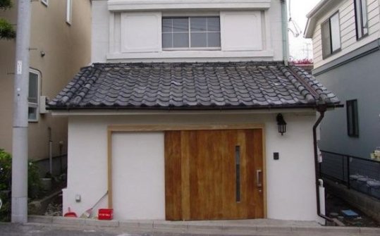 Residencias para comisarios Tabakalera - Arts Initiative Tokyo 2016