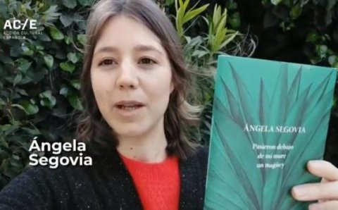 Ángela Segovia y su libro &#39;Pusieron debajo de mi mare un magüey&#39;