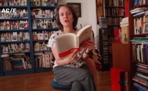 Marta Sanz y su libro &#39;Pequeñas mujeres rojas&#39;