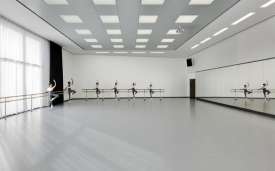 Stage at the Staatliche Ballettschule Berlin 2018