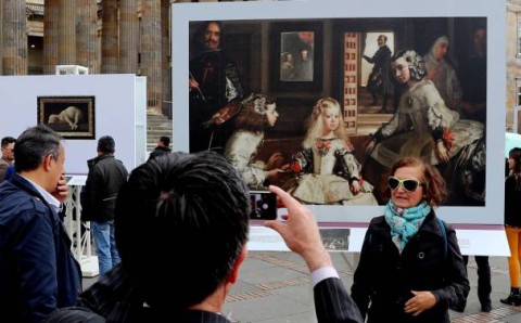 &lsquo;Las meninas&rsquo; llegan a la Plaza de Bol&iacute;var | EL PA&Iacute;S